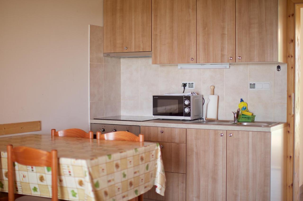 Tourist Farm Apartments Lovrec Jirsovci Eksteriør billede