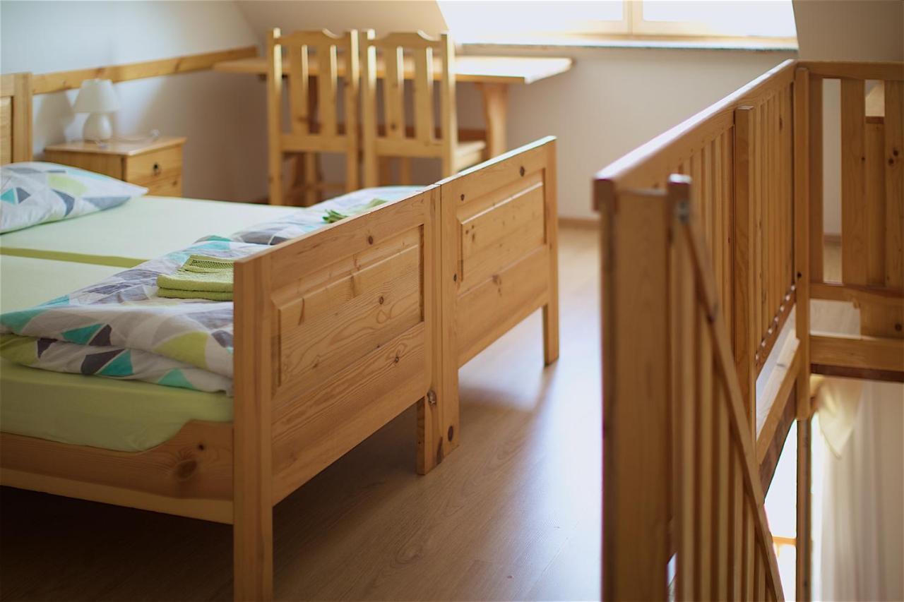 Tourist Farm Apartments Lovrec Jirsovci Eksteriør billede