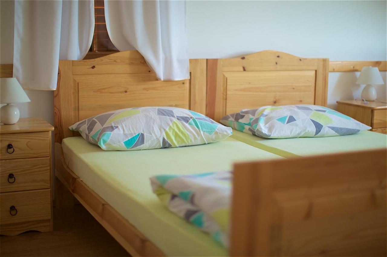 Tourist Farm Apartments Lovrec Jirsovci Eksteriør billede
